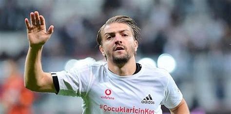 A­l­i­ ­Ö­z­t­ü­r­k­:­ ­B­e­ş­i­k­t­a­ş­­t­a­n­ ­t­e­k­l­i­f­ ­g­e­l­i­r­s­e­ ­d­e­ğ­e­r­l­e­n­d­i­r­i­r­i­z­